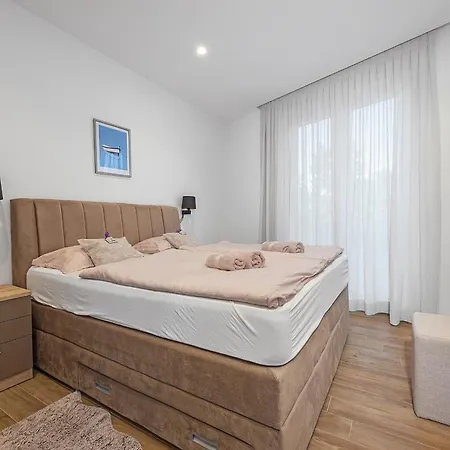 Pinus - Private Pool, Jacuzzi, Game *