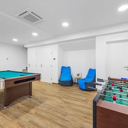 Pinus - Private Pool, Jacuzzi, Game *