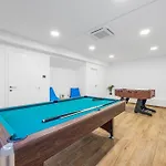 Pinus - Private Pool, Jacuzzi, Game 别墅 波雷奇