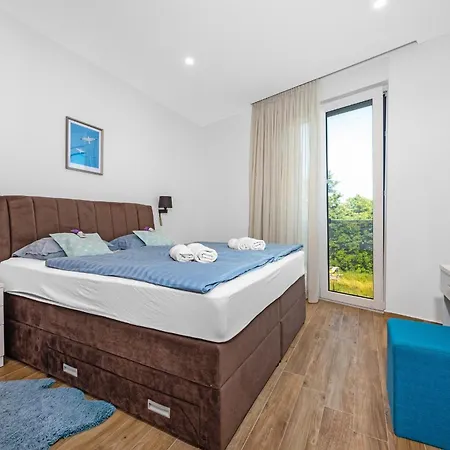 فيلة Pinus - Private Pool, Jacuzzi, Game