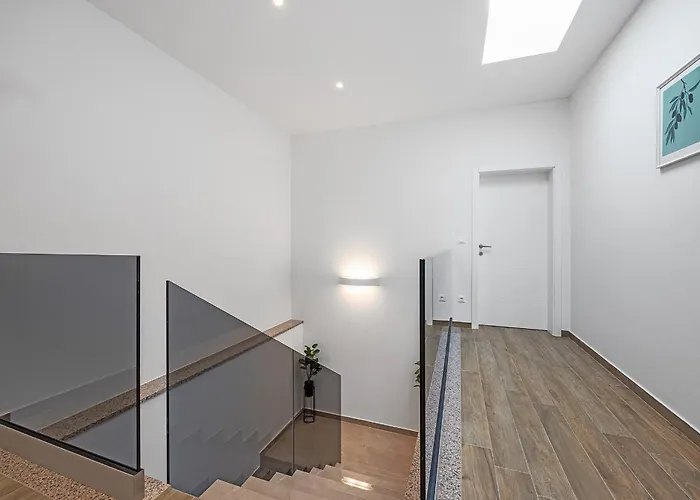 Pinus - Private Pool, Jacuzzi, Game Пореч