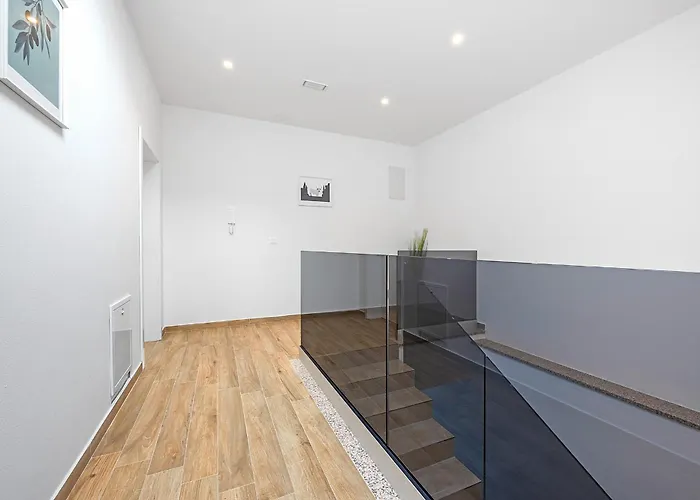 Pinus - Private Pool, Jacuzzi, Game *